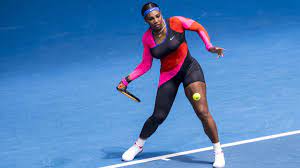 Serena williams has always been one to experiment with different kinds of outfits, but there are some that she probably should not have worn. Australian Open Serena Williams Tragt Einbeinigen Catsuit Das Steckt Hinter Dem Outfit Eurosport