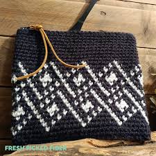 ravelry tapestry crochet makeup bag