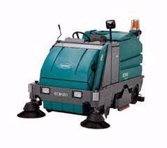 tennant 8300 ride on sweeper