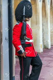 James's they are called the queen's guard. Unidentified Queen S Guard In A Traditional Uniform Preparing Stock Photo Picture And Royalty Free Image Image 52114755