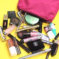 5 tips to declutter your makeup bag