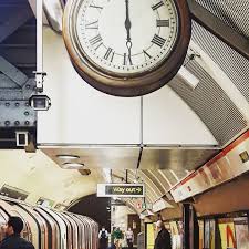 Subway Platform And Clock Argonel