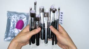 11 best makeup brushes for