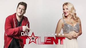 Peta sezona supertalenta okupila je brojne pjevače, glazbenike. Das Supertalent 2020 Evelyn Burdecki In Der Jury Let S Dance Duo Moderiert