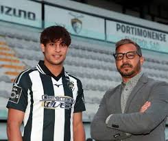 Visit foxsports.com to view the portimonense roster for the current soccer season. Babagol On Twitter Mohanad Ali In Portimonense A Year In Late But The Iraqi Wonder Will Ply His Trade In Europe For Now Exciting To See Where It Goes Https T Co 2brdqpnou9
