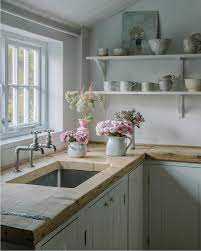 cozy farmhouse kitchen countertops