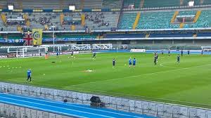3 mattia zaccagni (amc) verona 2. Hellas Verona Crotone Riscaldamento Squadra Picture Of Stadio Marcantonio Bentegodi Verona Tripadvisor