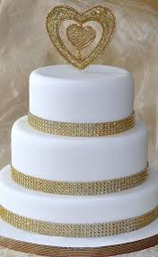 Turns out perfect every time. Classy But Simple Gold And White Wedding Cake Cake By Cakesdecor