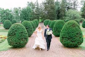 a stunning sonnenberg gardens wedding