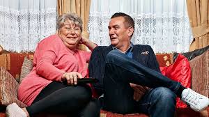 Each group is shot by two remote cameras. Why Is Gogglebox Not On Tonight And When Will It Back Heart