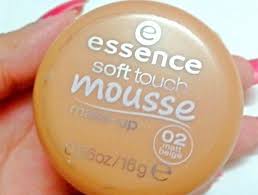 essence soft touch mousse make up 02