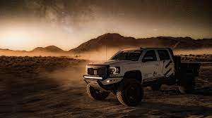 4x4 Offroad Vehicle In Desert ...
