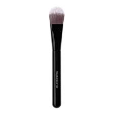 les pinceaux de chanel foundation brush