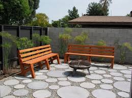 Backyard Patio Modern Garden Round Pavers