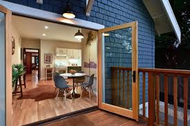 What Makes A Modern Craftsman House