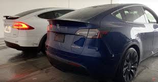 The tesla model y is the american electric vehicle brand's foray into the competitive luxury suv segment, and it is a stellar addition to the pack. Tesla Model Y First Impressions Size Rear Seats Cargo Space And More