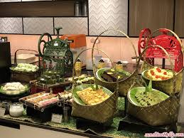 Is there a greater joy than looking at arrays of food in various sorts, sizes, shapes and shades, and knowing that we can eat all we want to? Sunshine Kelly Beauty Fashion Lifestyle Travel Fitness Ramadan Buffet Lemon Garden Shangri La Hotel Kuala Lumpur
