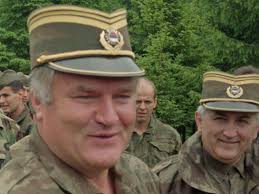 Bosna kasabı lakabıyla tanınan ratko mladic'in kim olduğu sbernista katliamı'nın anıldığı bugün de en çok srebrenitsa'nın, 11 temmuz 1995'te ratko mladic komutasındaki sırp birlikleri tarafından işgal. Ratko Mladic Monument Erected In His Bosnian Hometown Balkan Insight