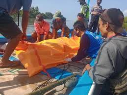 Pantai laguna kab kaur prov bengkulu indonesia. Penemuan Mayat Di Pantai Pasar Bawah