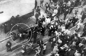 El bogotazo 9 de abril de 1948 jorge eliecer gaitán ¿quién lo mató? Memorias Del Bogotazo Senal Colombia