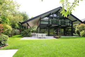 It was the transmission of an episode of channel four's grand designs in 2004. On The Market Five Bedroom Contemporary Modernist Huf Haus In Beaconsfield Buckinghamshire Wowhaus