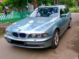 jual mobil bmw 528i touring at tahun