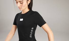 A quick unboxing video of the new naomi osaka nike merch. Naomi Osaka Cropped Tennis T Shirt Nike Com
