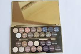 the brave 30 eyeshadow palette review