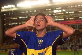 Boca in English | Podcast on X: 21 years on from the famous Topo Gigio  celebration from Juan Román Riquelme t.coW6AuUpDmoL  X