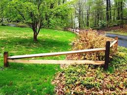 Though wood split rail fence is the most ideal choice for rural areas with huge land space and livestock, some of the city dwellers too have started opting for it during the recent times. 2 Rail Rustic Split Rail Fence Modern Design Modern 1000 In 2020 Fence Landscaping Privacy Fence Landscaping Backyard Fences