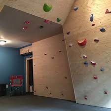 climbing wall crash mats