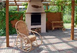 Build An Outdoor Fireplace
