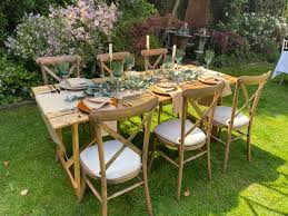 rustic table setting apple catering hire