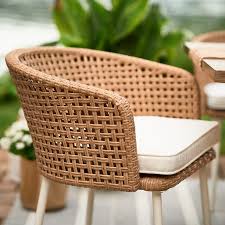 Choose The Right Outdoor Furniture