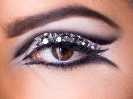 30 stunning glitter eyeshadow looks to