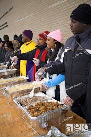 washington dc volunteers serve food