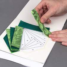 The patterns range in difficulty from beginner to advanced iris folding templates. Anleitung Falt Mosaik Iris Faltung Ideen Mit Herz