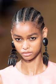These twist braids are not too long and neither are they too short which makes them weather friendly. Stella Mccartney Spring 2020 Fashion Show Details The Impression Natural Hair Styles Runway Hair Natural Afro Hairstyles