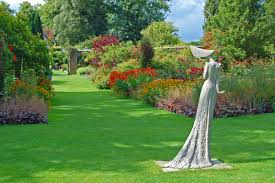 pashley manor gardens gardens to
