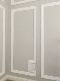picture frame molding on the wall diy