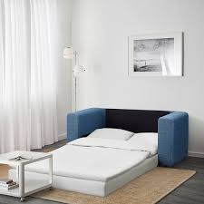 Un divano a 2 posti in tessuto è quello di cui hai bisogno per rilassarti con le persone che ami. Askeby Divano Letto A 2 Posti Blu Ikea Svizzera