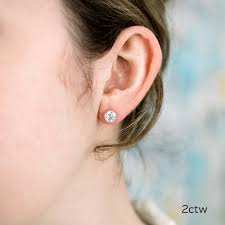 round stud earrings