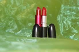 mac cosmetics in red viva glam 1