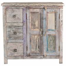 This would be sweet in a retro pink kitchen, pretty in the bathroom for displaying pretty perfume bottles and. Weiss Shabby Chic Kommode 1c106 Shabby Chic Commoden Shabby Chic Mobel Zum Verkauf Zu Gunstigen Und Niedrigen Preisen Teak Paleis