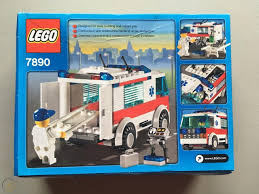 Lego nace como un juego de construcción pero su evolución. 4 Nisb Lego City Sets 4206 7890 620056 620057 Recycling Ambulance Tow Camper 1866404931
