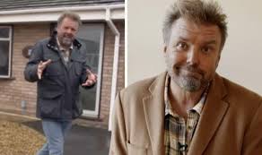 So rightmove spoke to homes under the hammer host and property expert martin roberts for his tips on how you could repurpose rooms without any professional help. Martin Roberts Speaks Out On Homes Under The Hammer Moving To Primetime Hot Lifestyle News