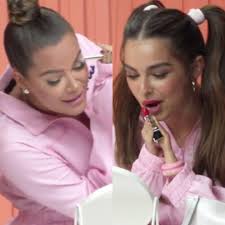 Addison rae easterling is really famous—and always knew she'd appear onscreen. Watch Khloe Kardashian Battle Addison Rae With Crazy Makeup Challenge E Online Deutschland