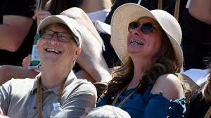 Bill gates, 65, and melinda gates, 56, first announced their divorce monday in a joint statement. I Dr4 Wagzagjm