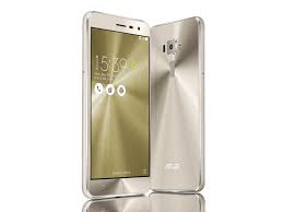 The screen surface is lightly curved at the corners and. Asus Zenfone 3 Ze552kl Smartphone Review Notebookcheck Net Reviews