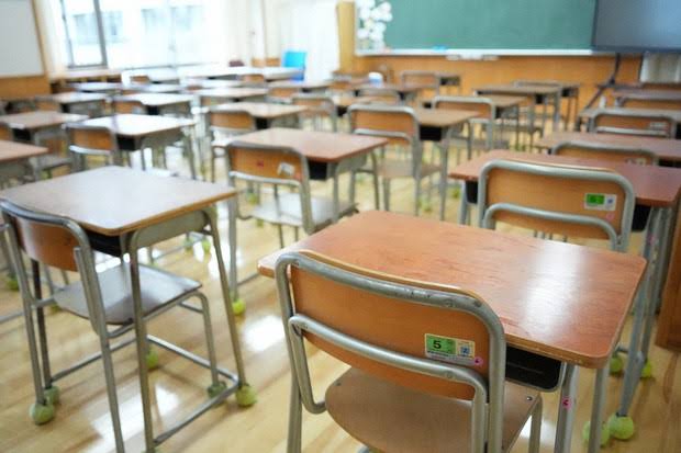 Japan's education ministry plans flexible curricula for students refusing to go to school - The Mainichi